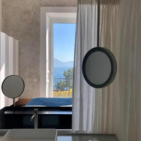 Bed & Breakfast Primopianoposillipo *