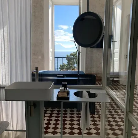 Primopianoposillipo فندق مبيت وإفطار نابولي