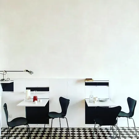 فندق مبيت وإفطار Primopianoposillipo